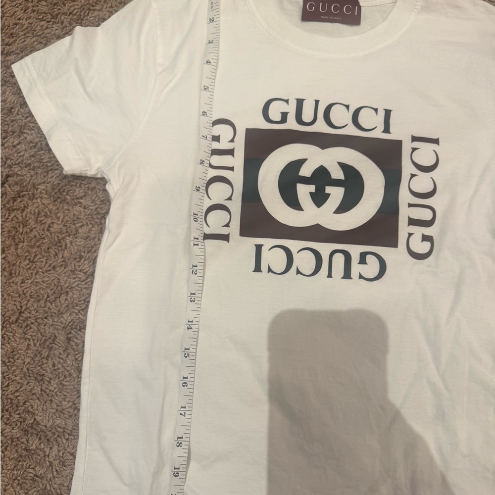 LIKE NEW‼️ WORN ONCE GUCCI T- SHIRT - Picture 10 of 11